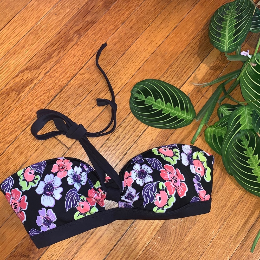 Vero Moda •Floral Bandeau Bikini top small / 34A